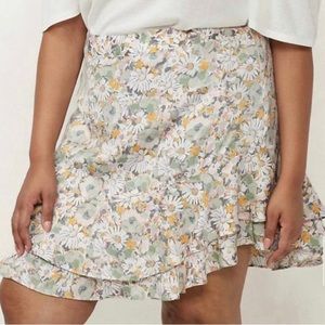 Large Lauren Conrad floral skirt